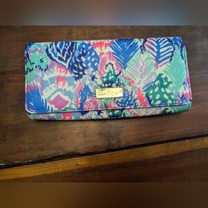 Lilly Pulitzer Profoilo Travel Wallet